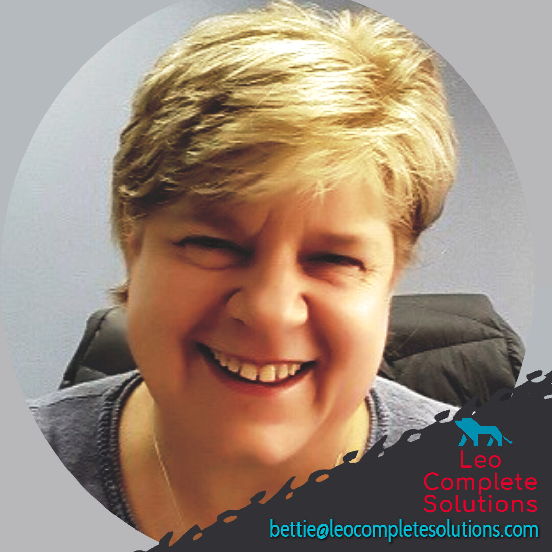 Bettie-with-smile2-PixTeller